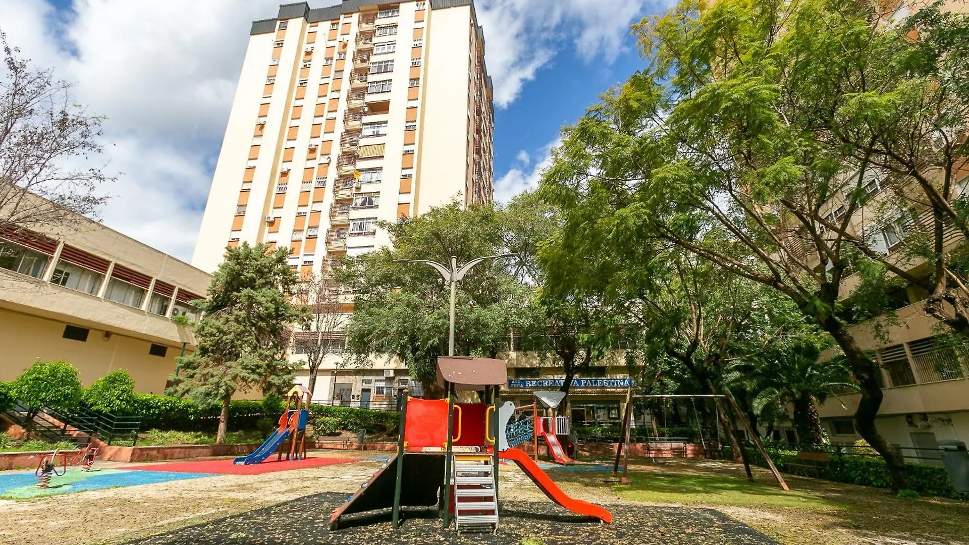 Estudio Urbano Reformado Màlaga 0*,  Španělsko