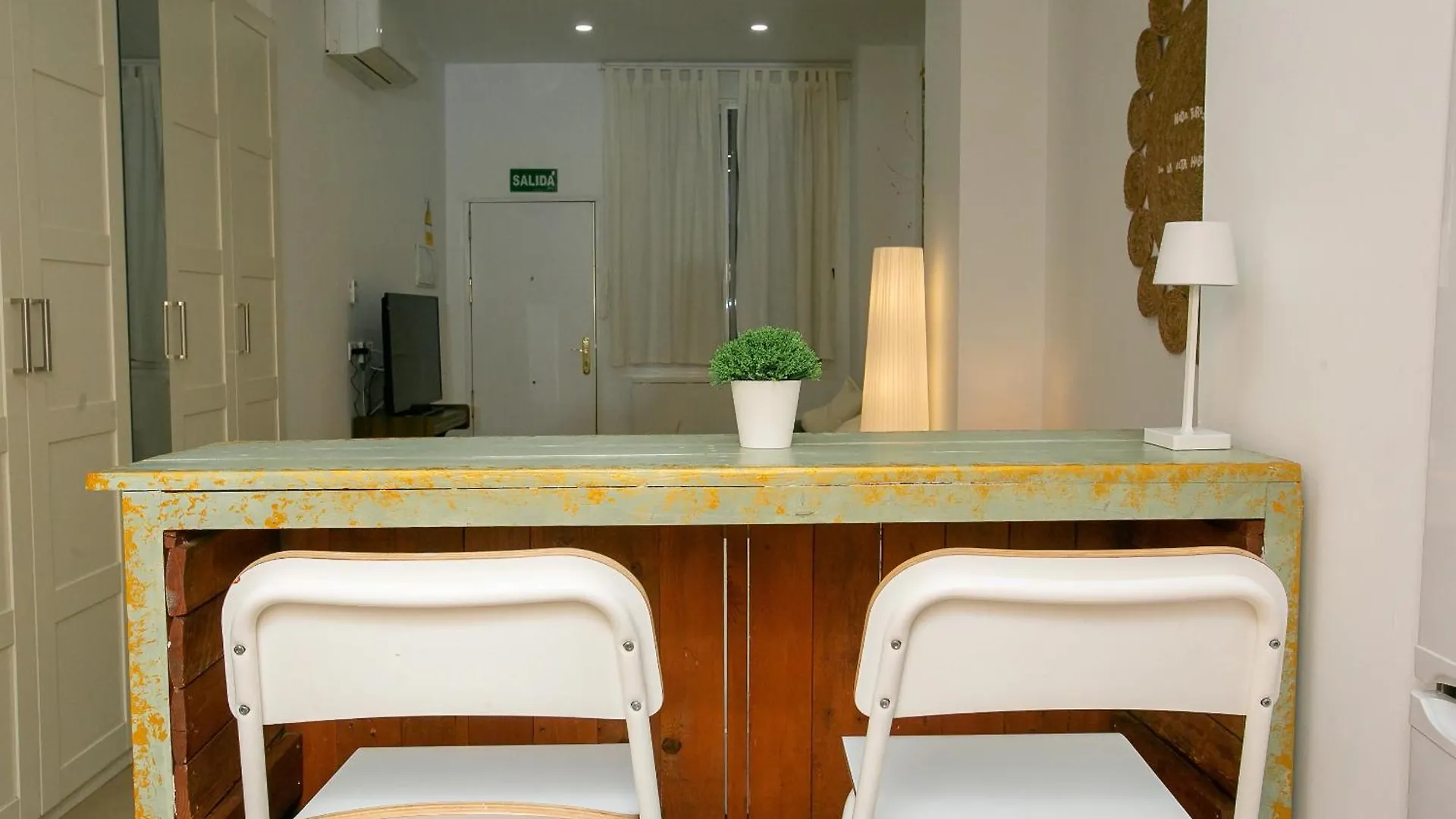 Estudio Urbano Reformado Malaga 0*,  Spain