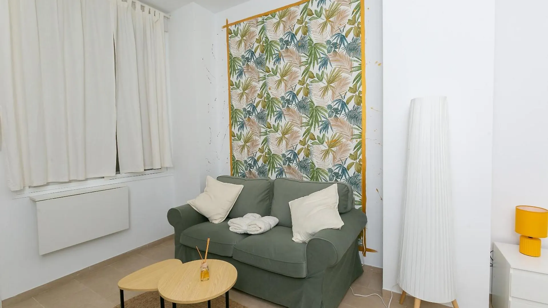 Estudio Urbano Reformado Malaga Apartment