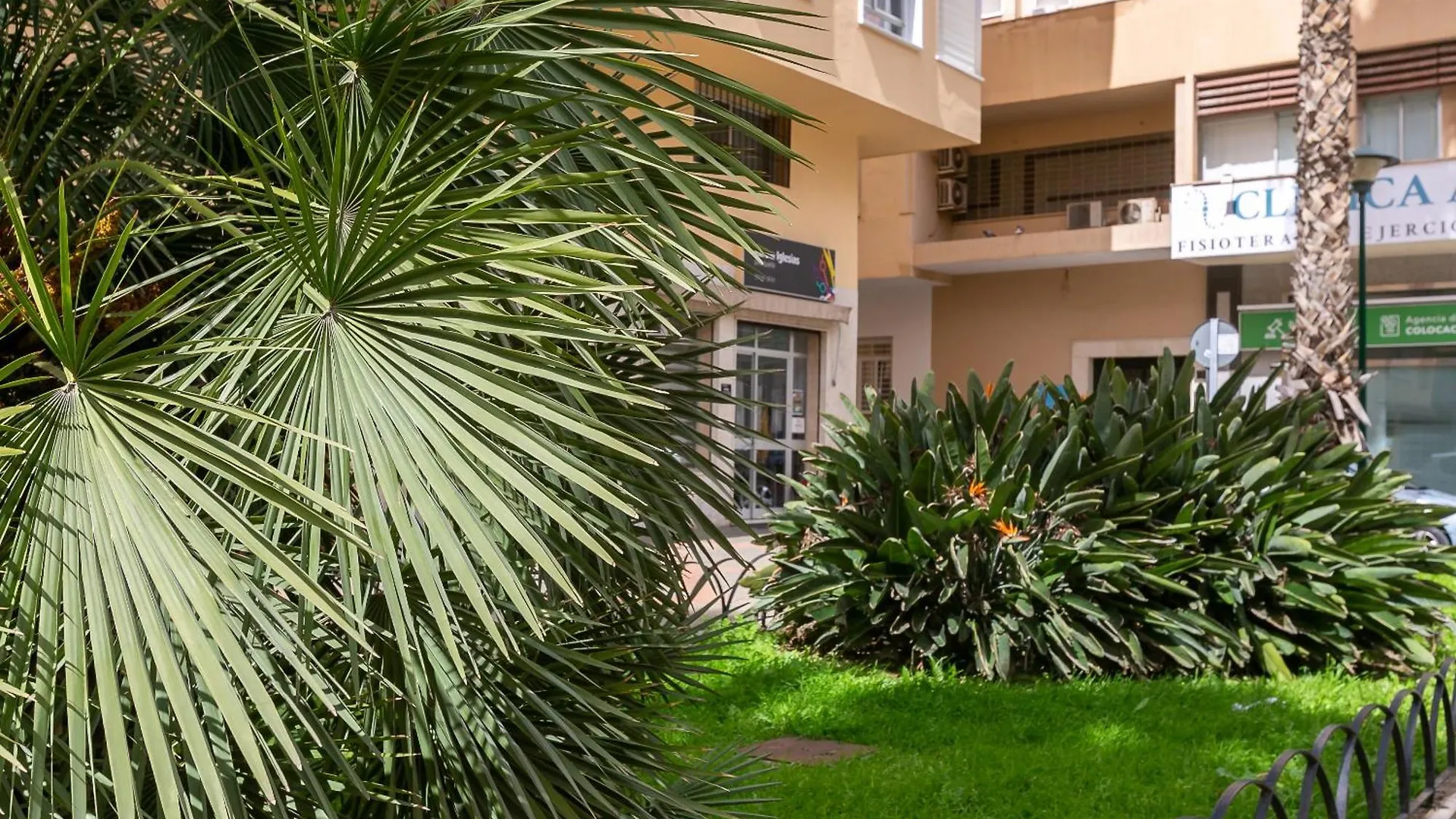 Estudio Urbano Reformado Malaga Spain