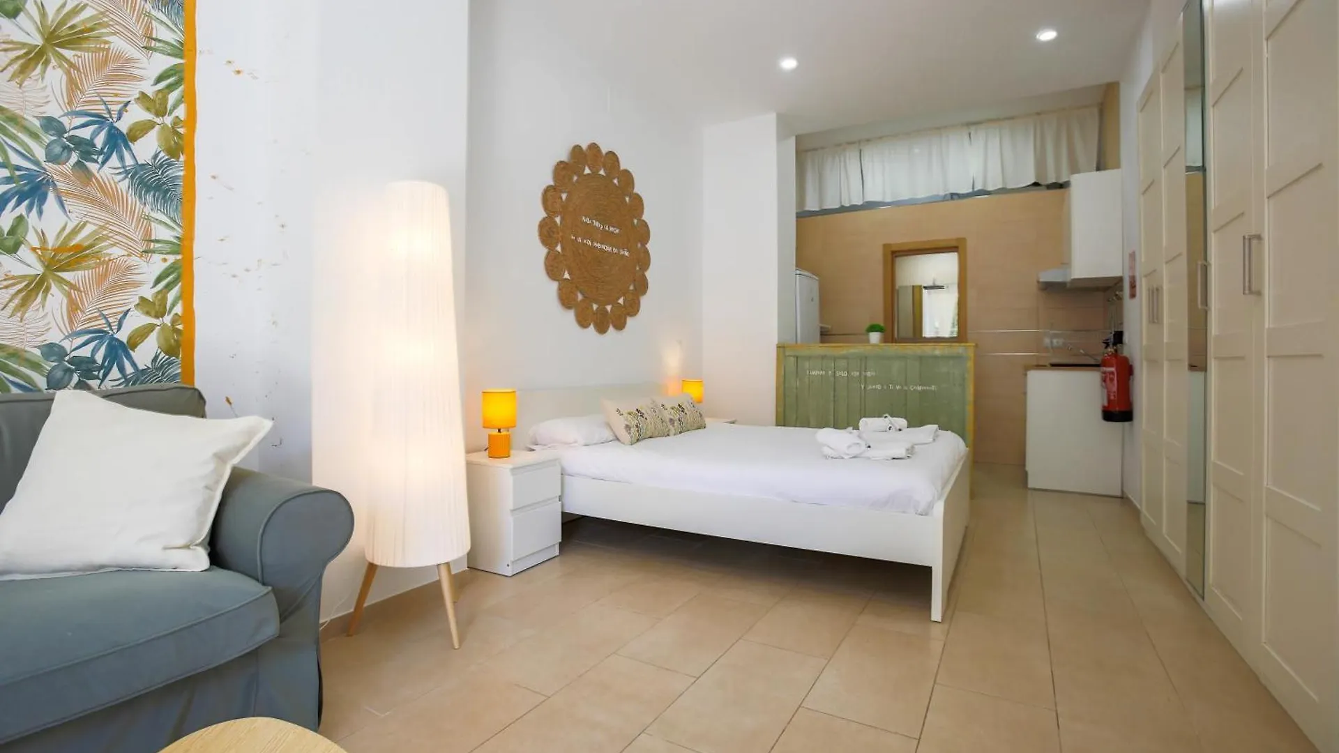 Estudio Urbano Reformado Malaga Spain